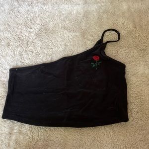 Black one-shoulder crop top